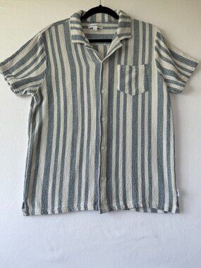 Vintage Summer Short Sleeve Button‑Down – White/Blue Stripes – Size Large